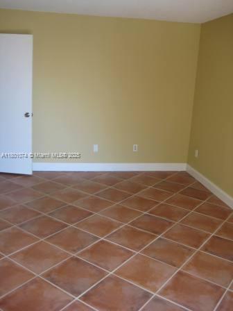 Small Image of 1801 SOUTH TREASURE DR #307, North Bay Village Number 4
