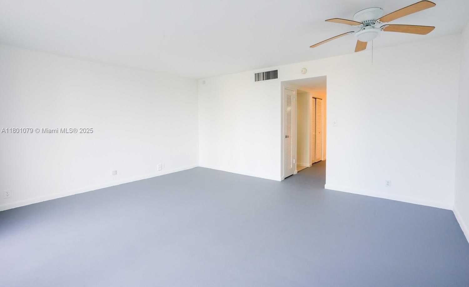 Small Image of 1000 WEST AVE #306, Miami Beach Number 7