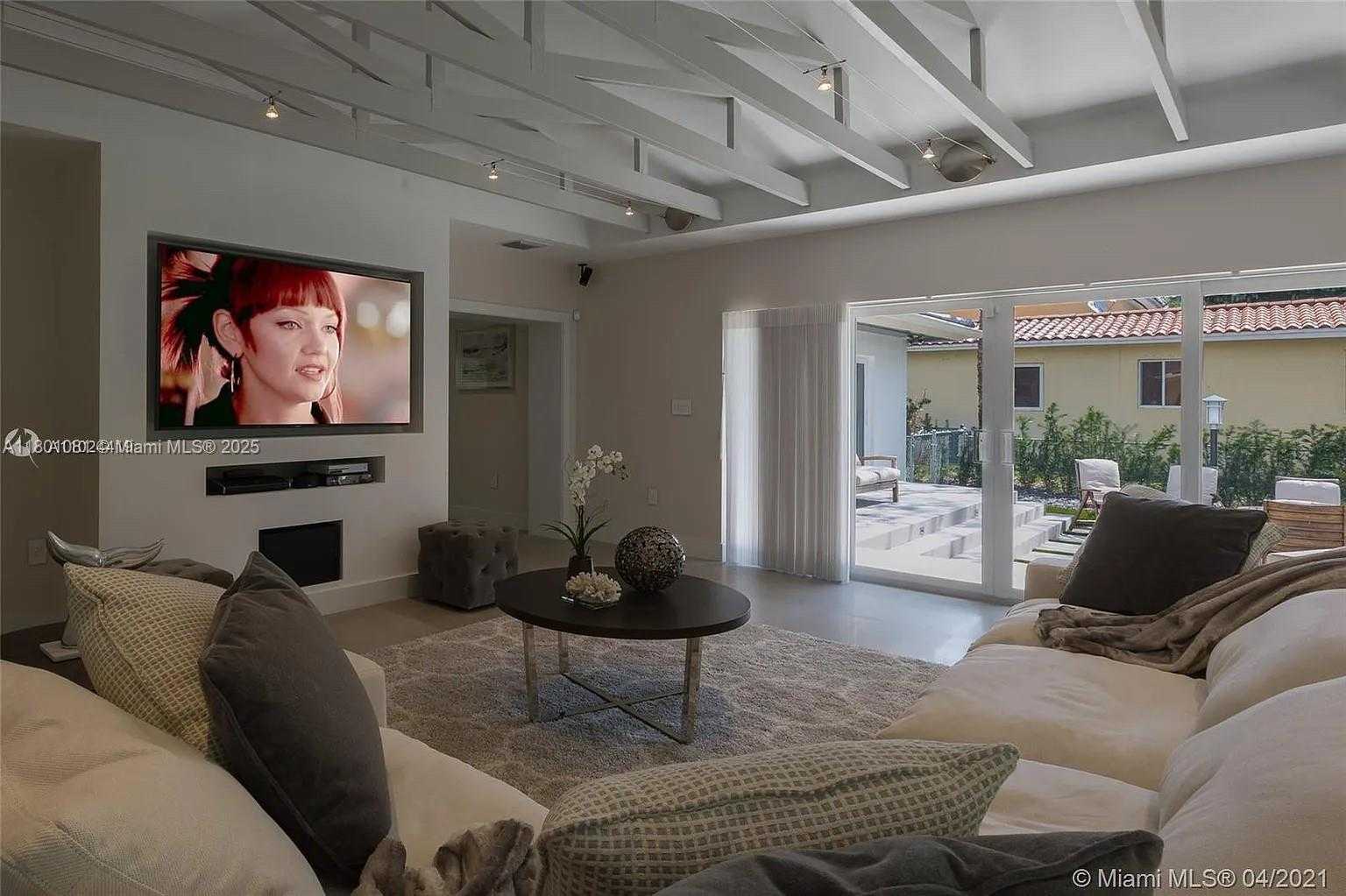 Small Image of 1452 TRILLO AVE, Coral Gables Number 4