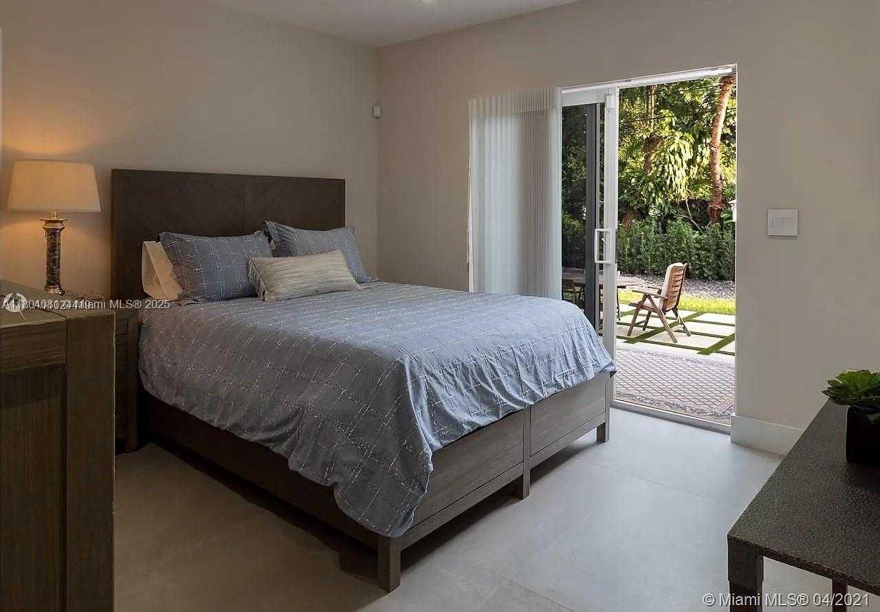 Small Image of 1452 TRILLO AVE, Coral Gables Number 7