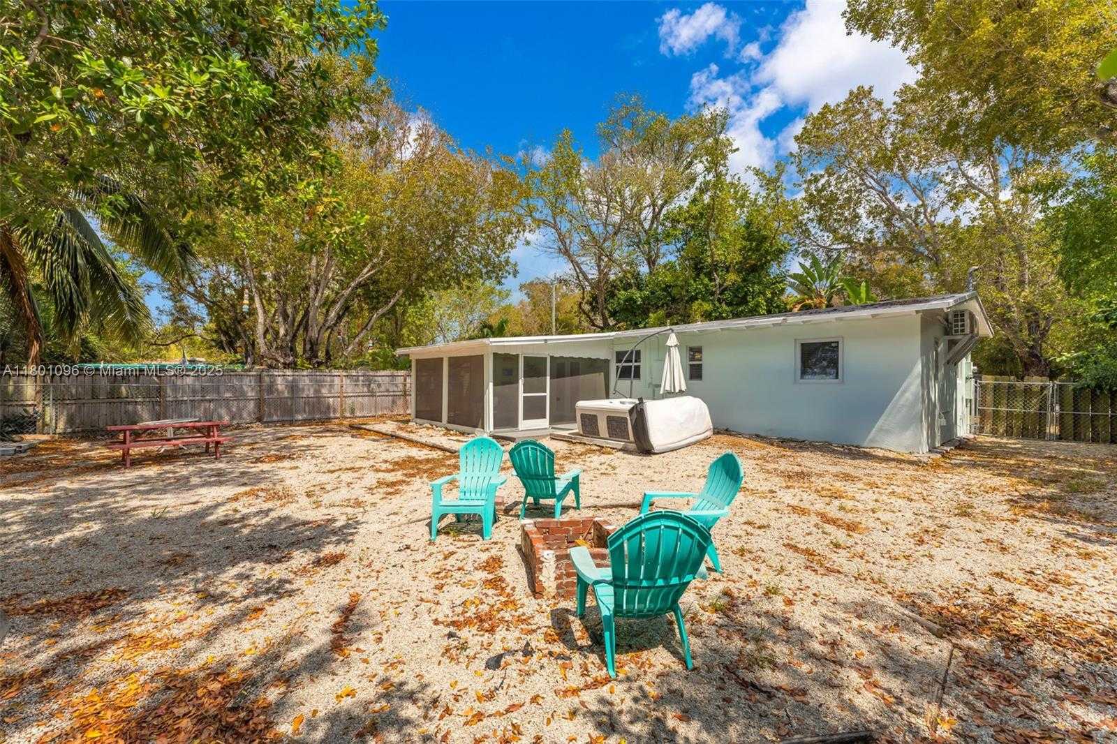 Small Image of 7 CORAL DR, Key Largo Number 21
