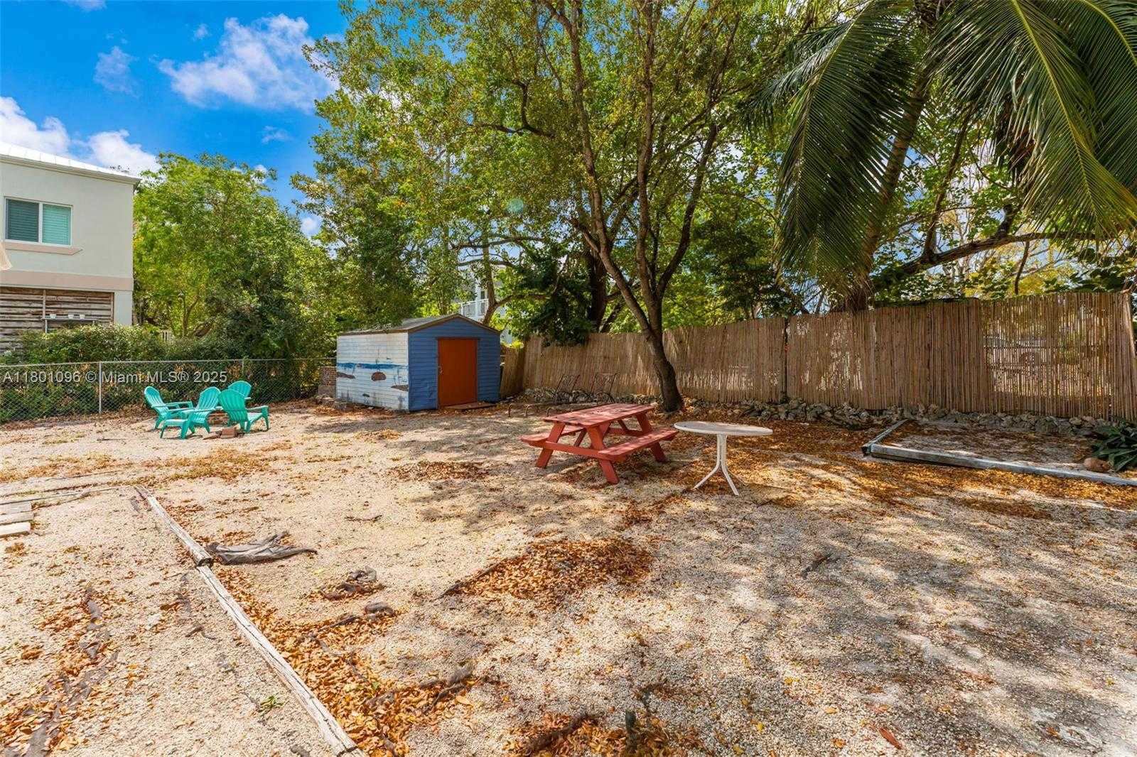 Small Image of 7 CORAL DR, Key Largo Number 22