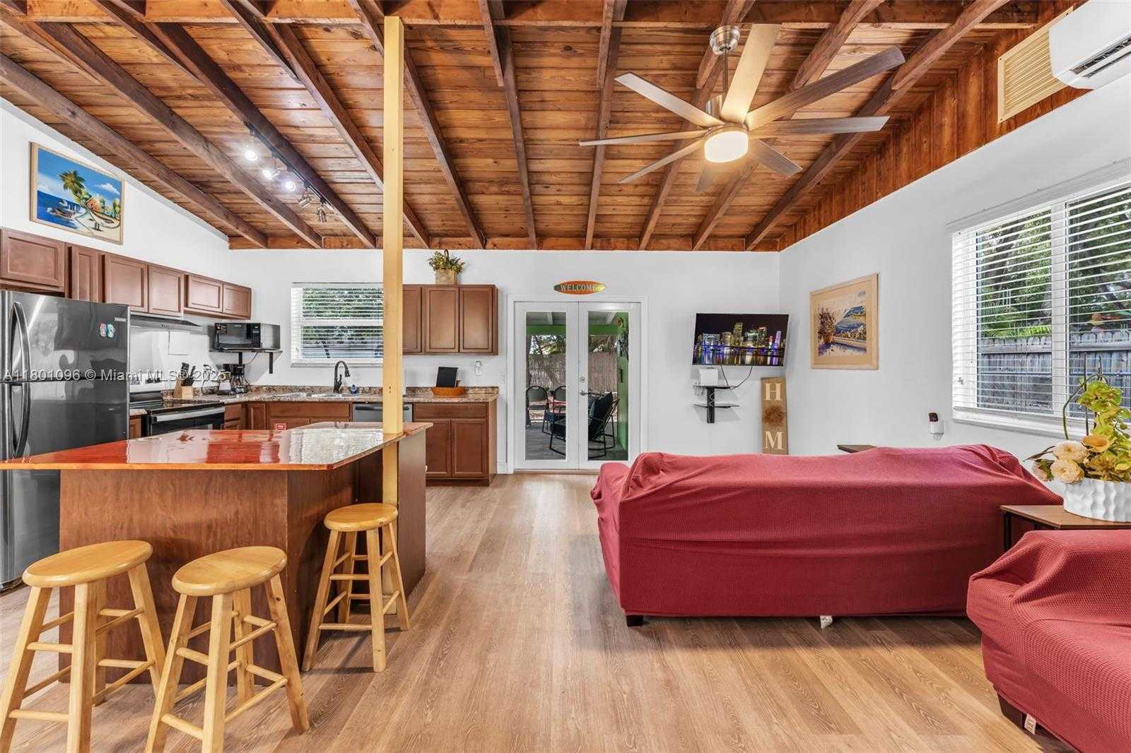 Small Image of 7 CORAL DR, Key Largo Number 4