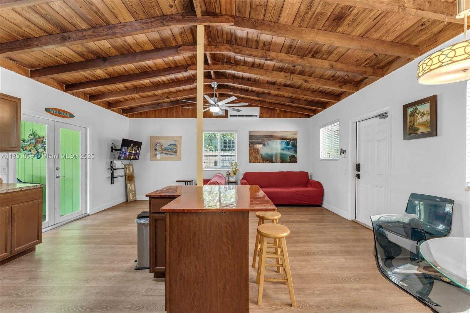 Small Image of 7 CORAL DR, Key Largo Number 9