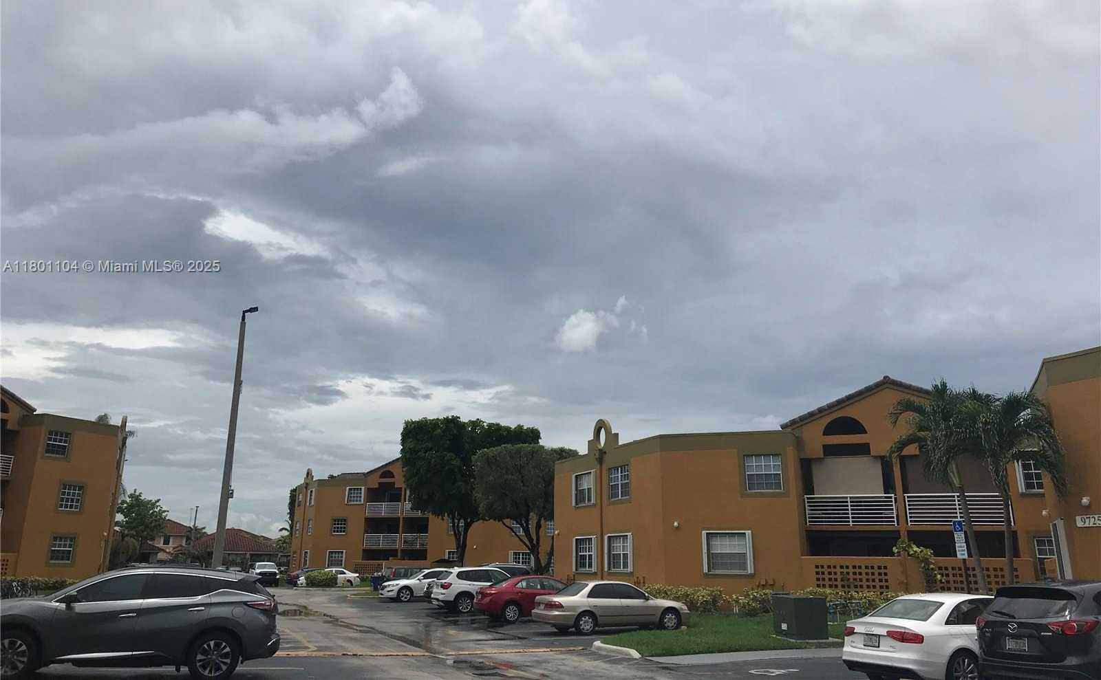 Small Image of 9731 NORTH FONTAINEBLEAU BLVD #F110, Miami Number 12