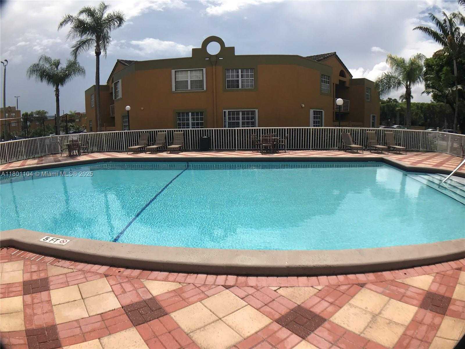 Small Image of 9731 NORTH FONTAINEBLEAU BLVD #F110, Miami Number 21