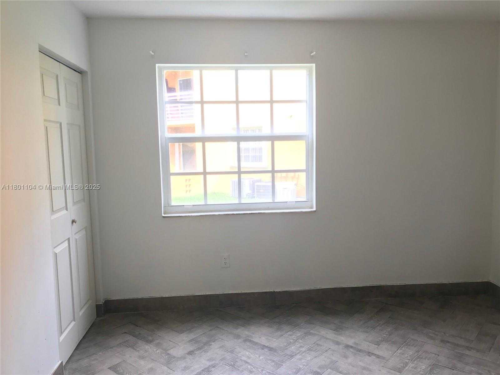 Small Image of 9731 NORTH FONTAINEBLEAU BLVD #F110, Miami Number 24