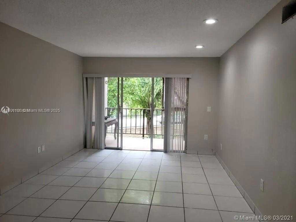 Small Image of 1900 WEST 68TH ST #G200, Hialeah Number 5