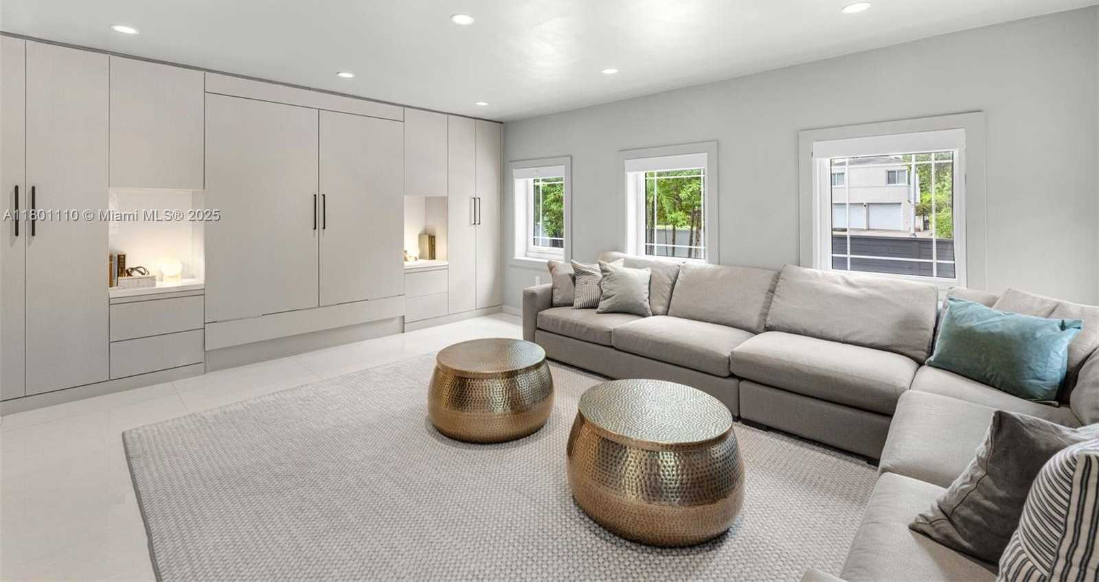 Small Image of 4469 ALTON RD, Miami Beach Number 14