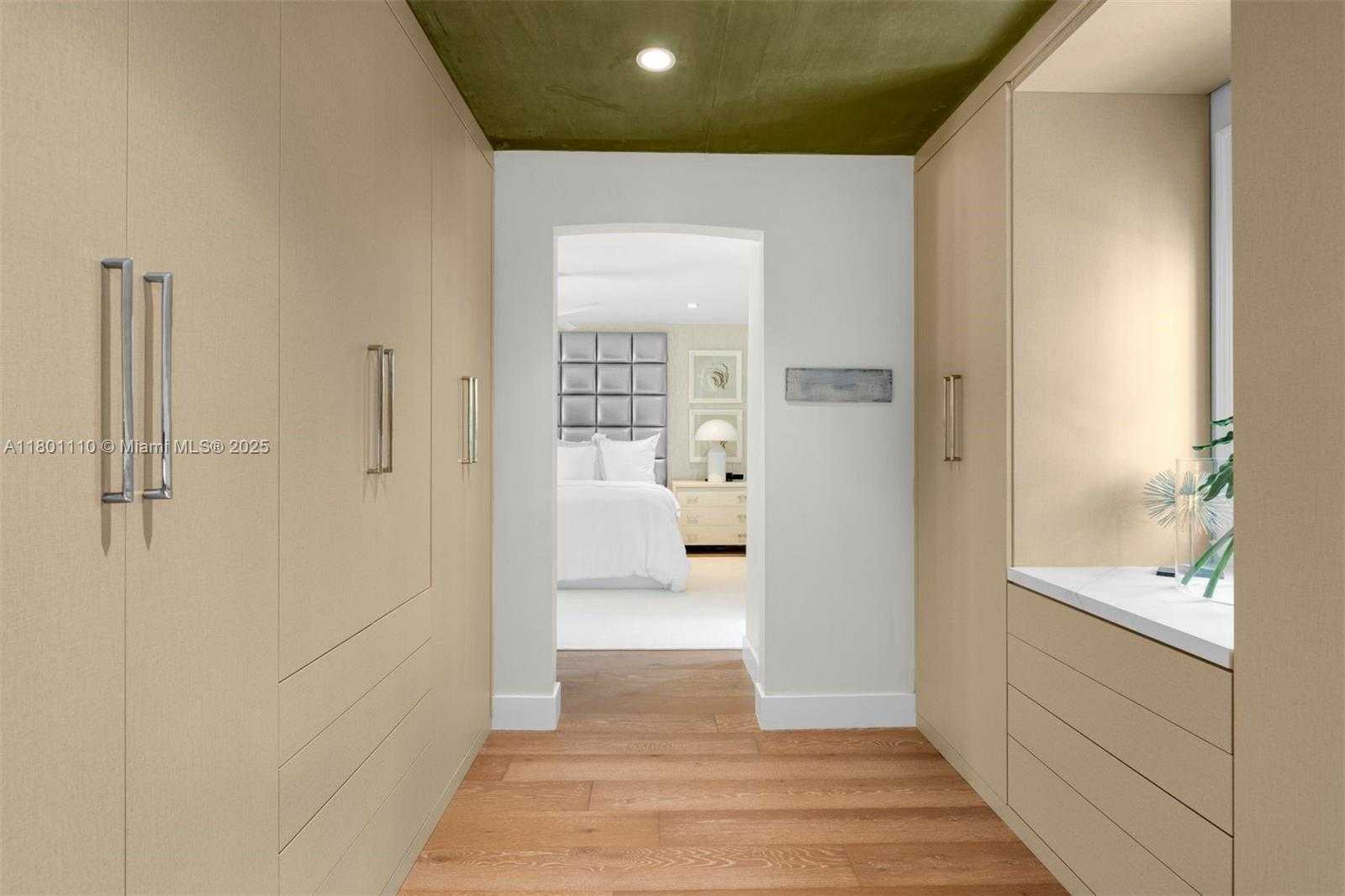 Small Image of 4469 ALTON RD, Miami Beach Number 19