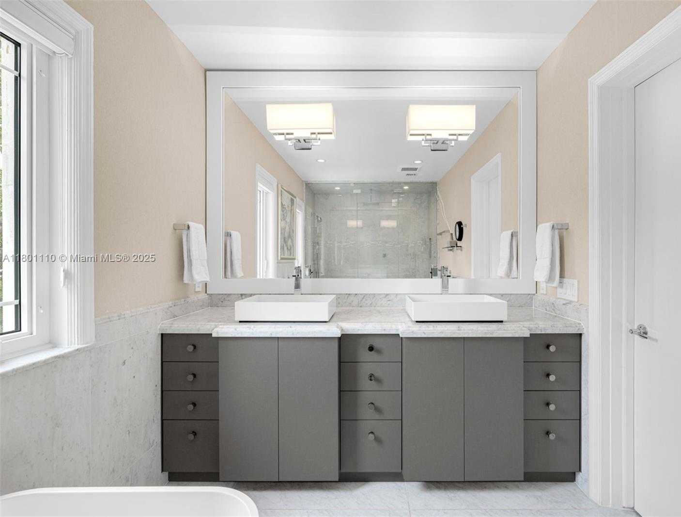 Small Image of 4469 ALTON RD, Miami Beach Number 21
