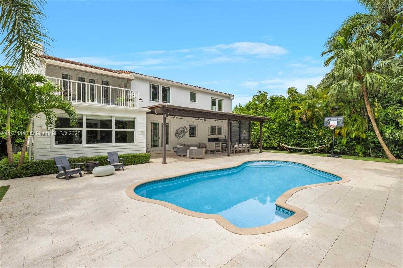 Small Image of 4469 ALTON RD, Miami Beach Number 31