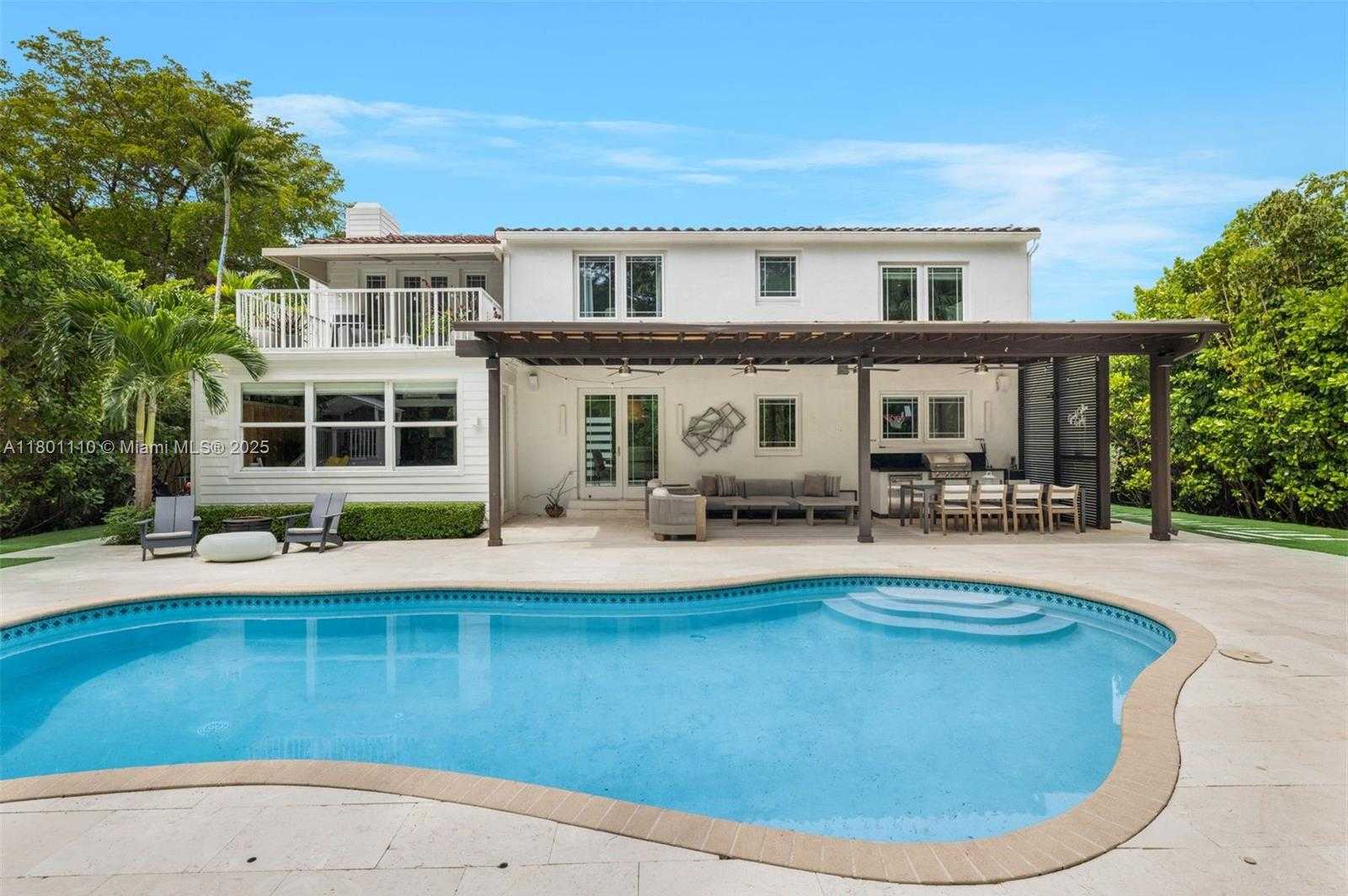 Small Image of 4469 ALTON RD, Miami Beach Number 32