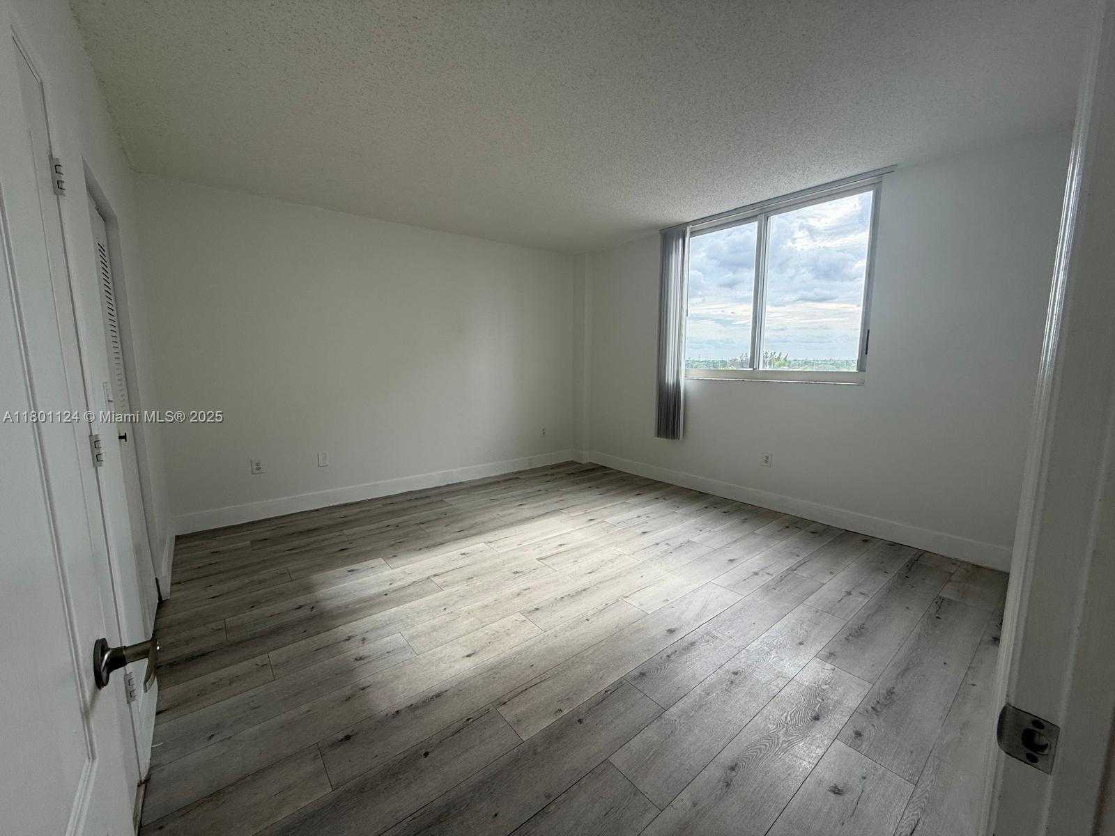 Small Image of 5091 NORTH WEST 7TH ST #810, Miami Number 7