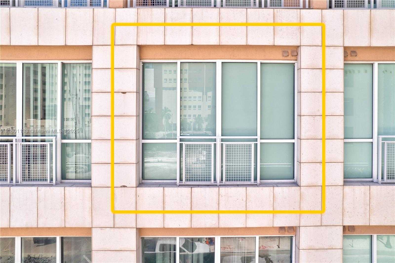 Small Image of 244 BISCAYNE BLVD #350, Miami Number 21