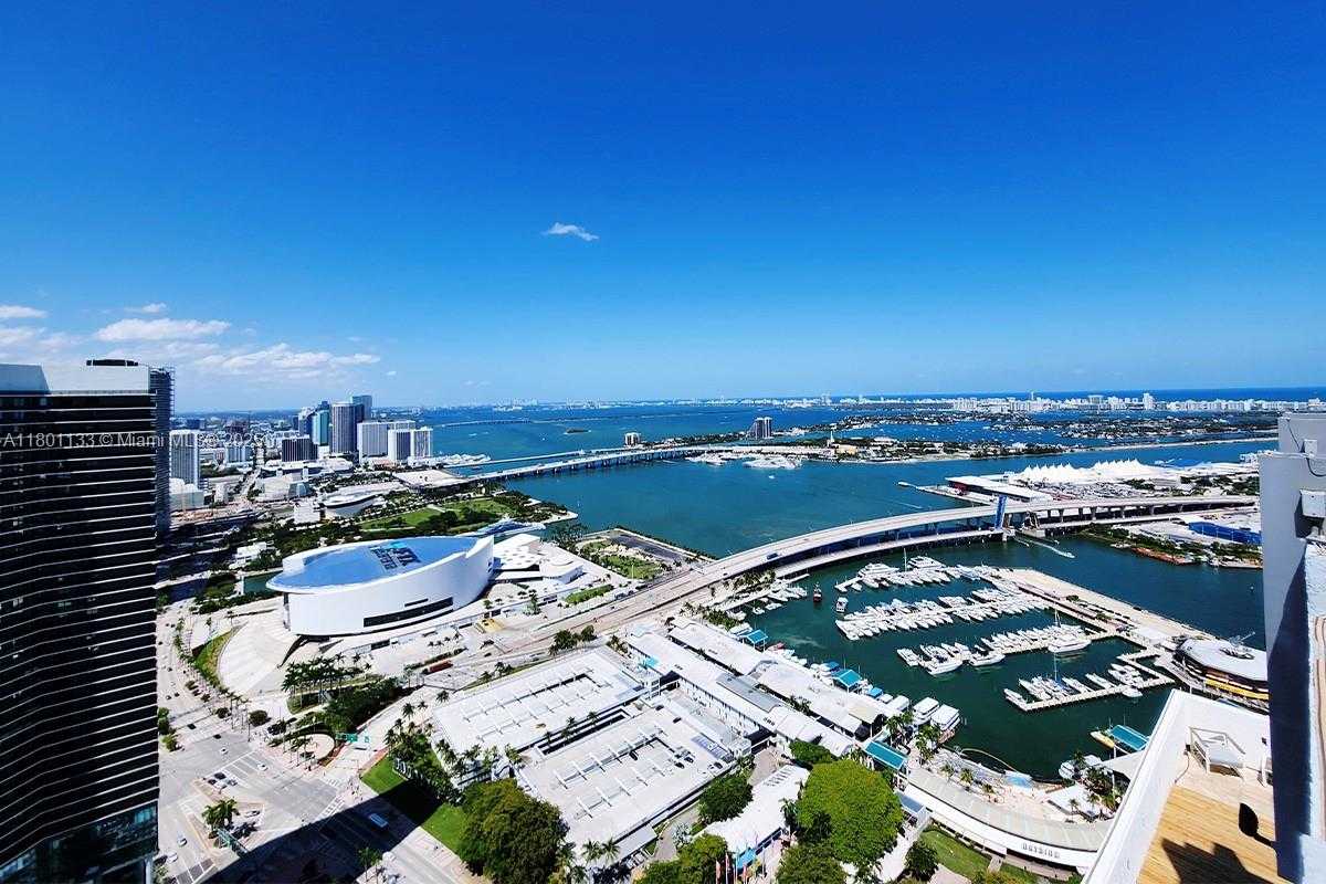 Small Image of 244 BISCAYNE BLVD #350, Miami Number 30