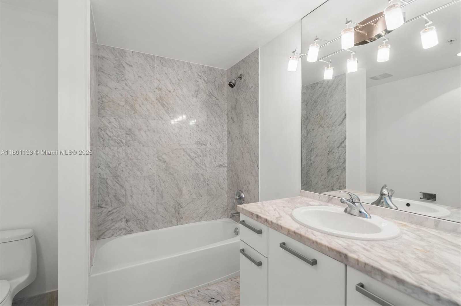 Small Image of 244 BISCAYNE BLVD #350, Miami Number 5
