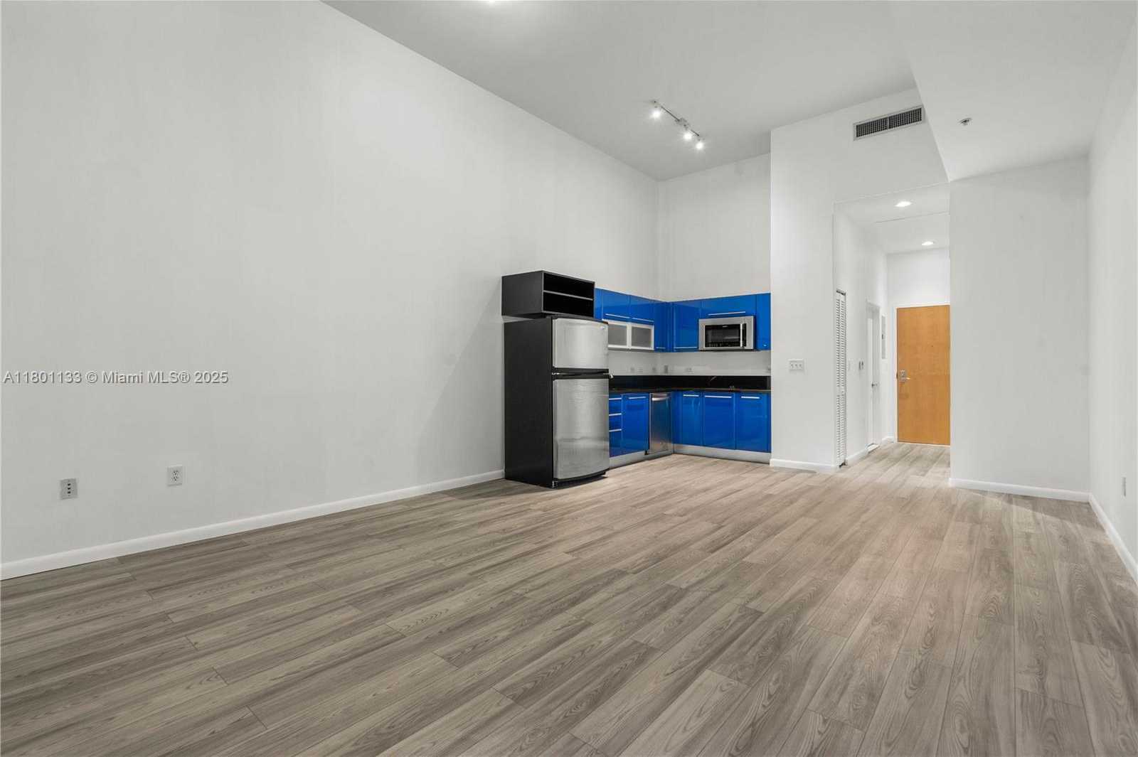 Small Image of 244 BISCAYNE BLVD #350, Miami Number 9