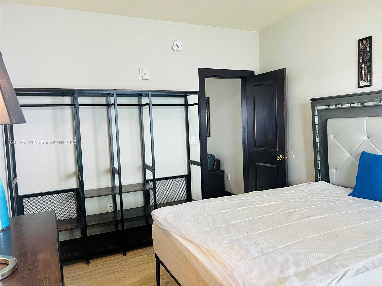 Small Image of 1330 PENNSYLVANIA AVE #212, Miami Beach Number 11