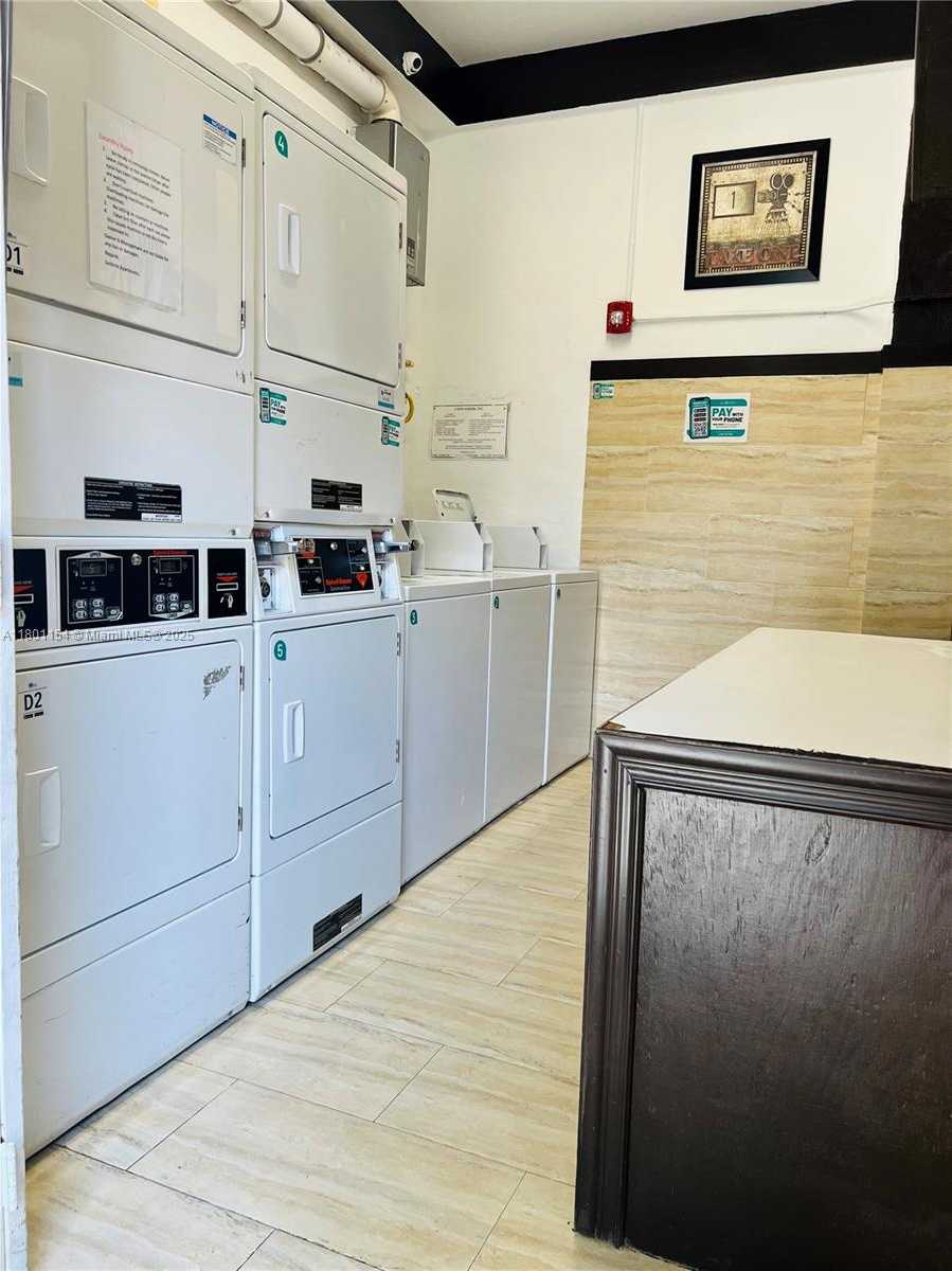 Small Image of 1330 PENNSYLVANIA AVE #212, Miami Beach Number 14