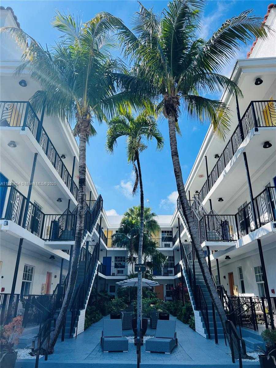 Small Image of 1330 PENNSYLVANIA AVE #212, Miami Beach Number 2