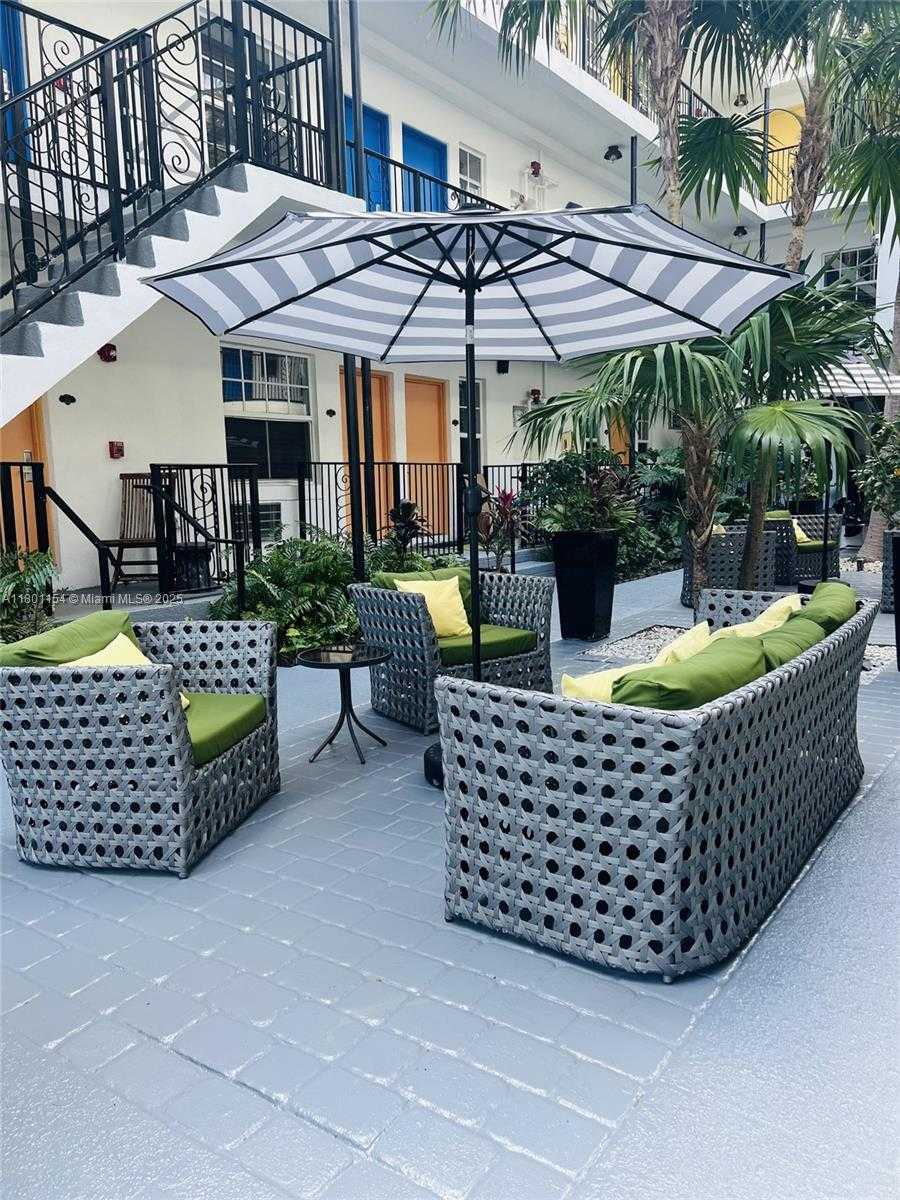 Small Image of 1330 PENNSYLVANIA AVE #212, Miami Beach Number 4