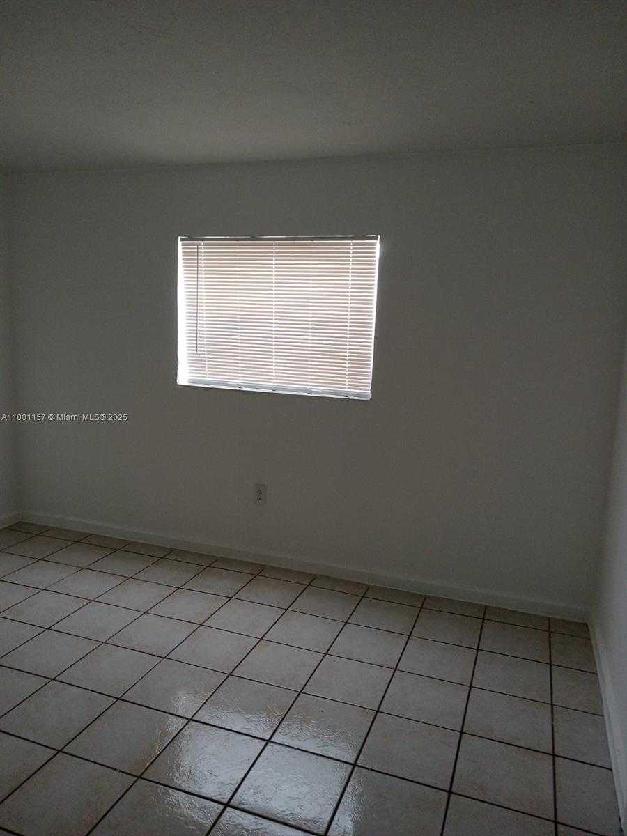 Small Image of 1230 WEST 54TH ST #216A, Hialeah Number 17