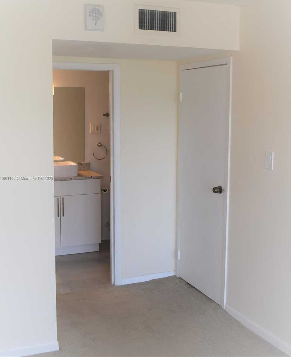 Small Image of 16565 NORTH EAST 26TH AVE #3F, North Miami Beach Number 18