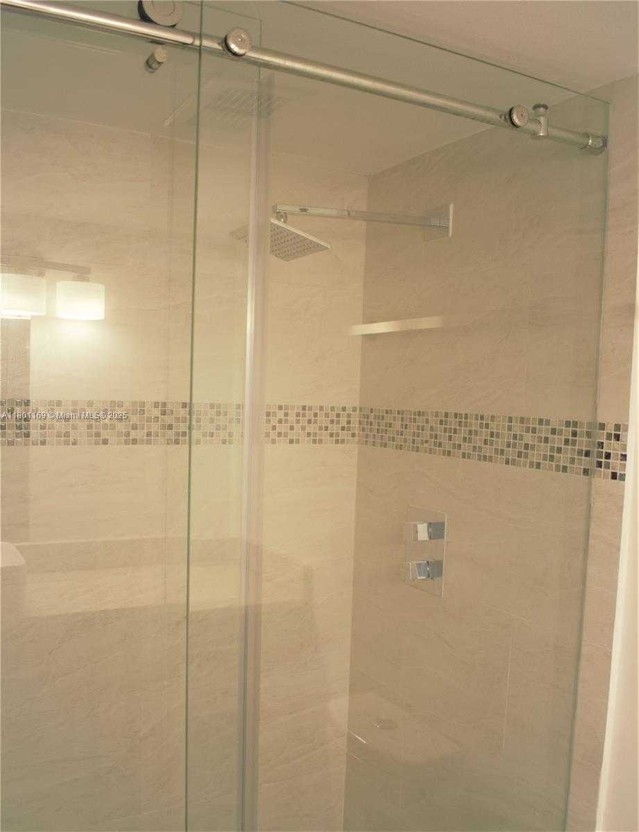 Small Image of 16565 NORTH EAST 26TH AVE #3F, North Miami Beach Number 21