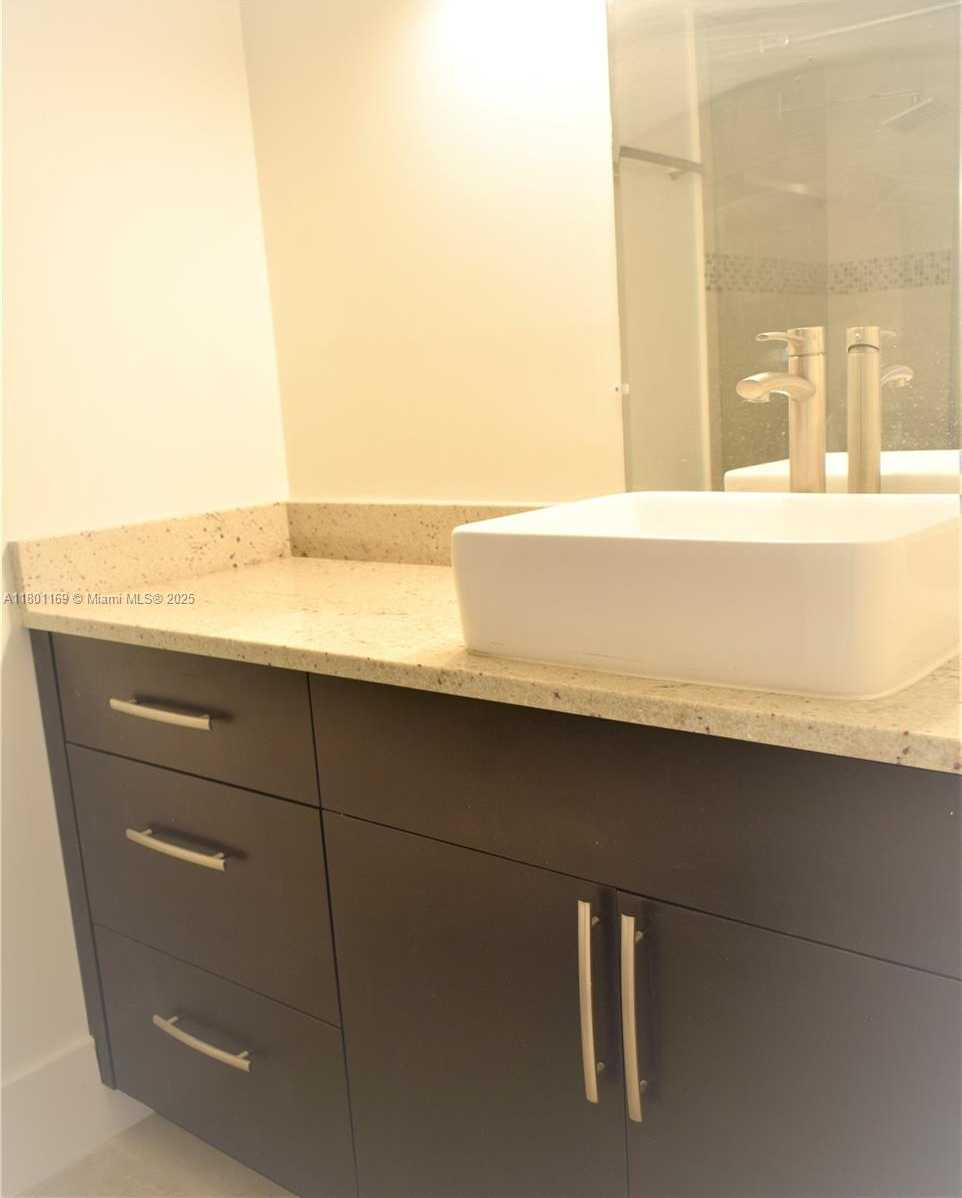 Small Image of 16565 NORTH EAST 26TH AVE #3F, North Miami Beach Number 25