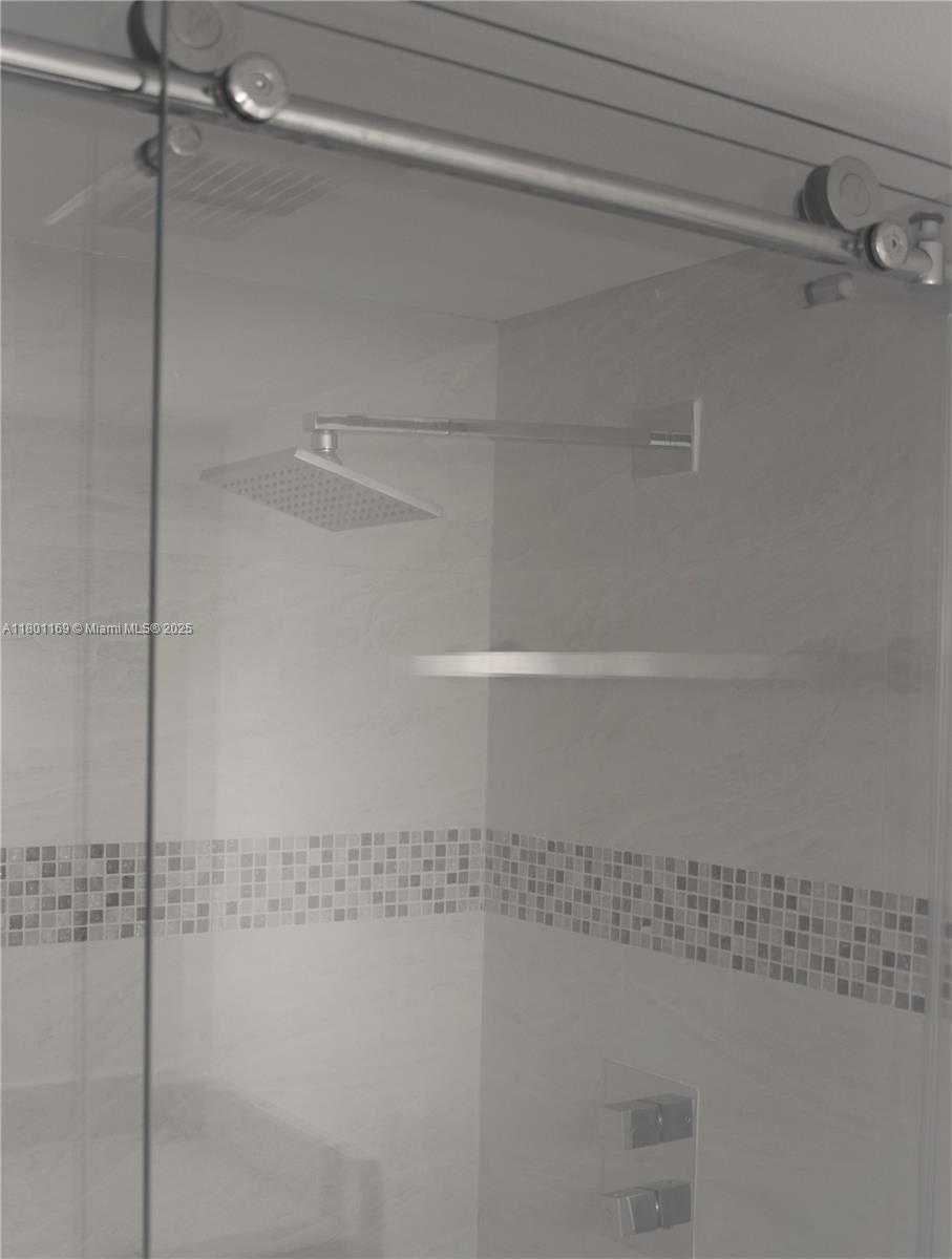 Small Image of 16565 NORTH EAST 26TH AVE #3F, North Miami Beach Number 26