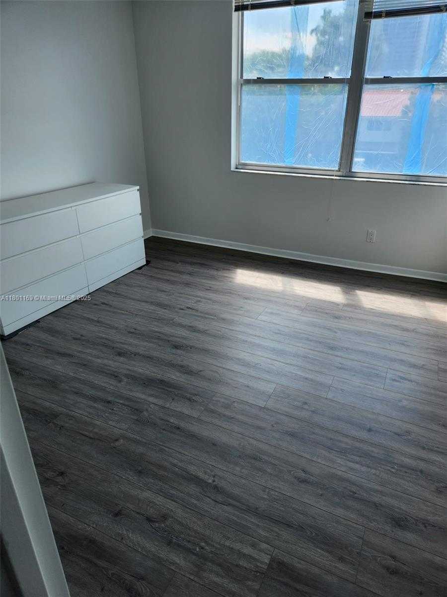Small Image of 16565 NORTH EAST 26TH AVE #3F, North Miami Beach Number 29