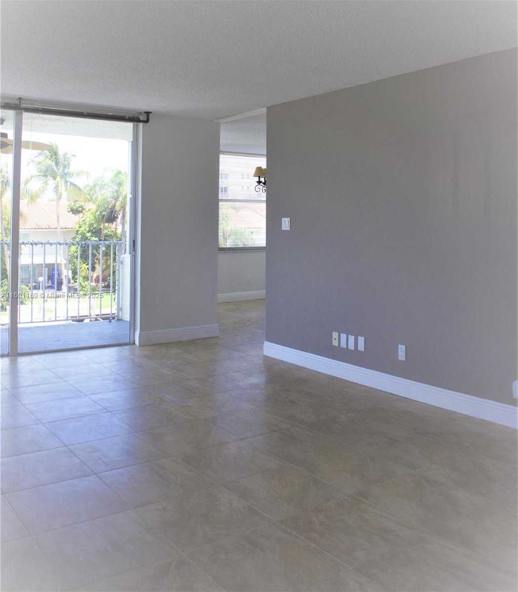 Small Image of 16565 NORTH EAST 26TH AVE #3F, North Miami Beach Number 3
