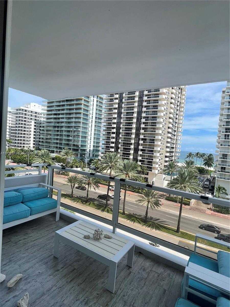 Small Image of 5700 COLLINS AVE #7B, Miami Beach Number 18