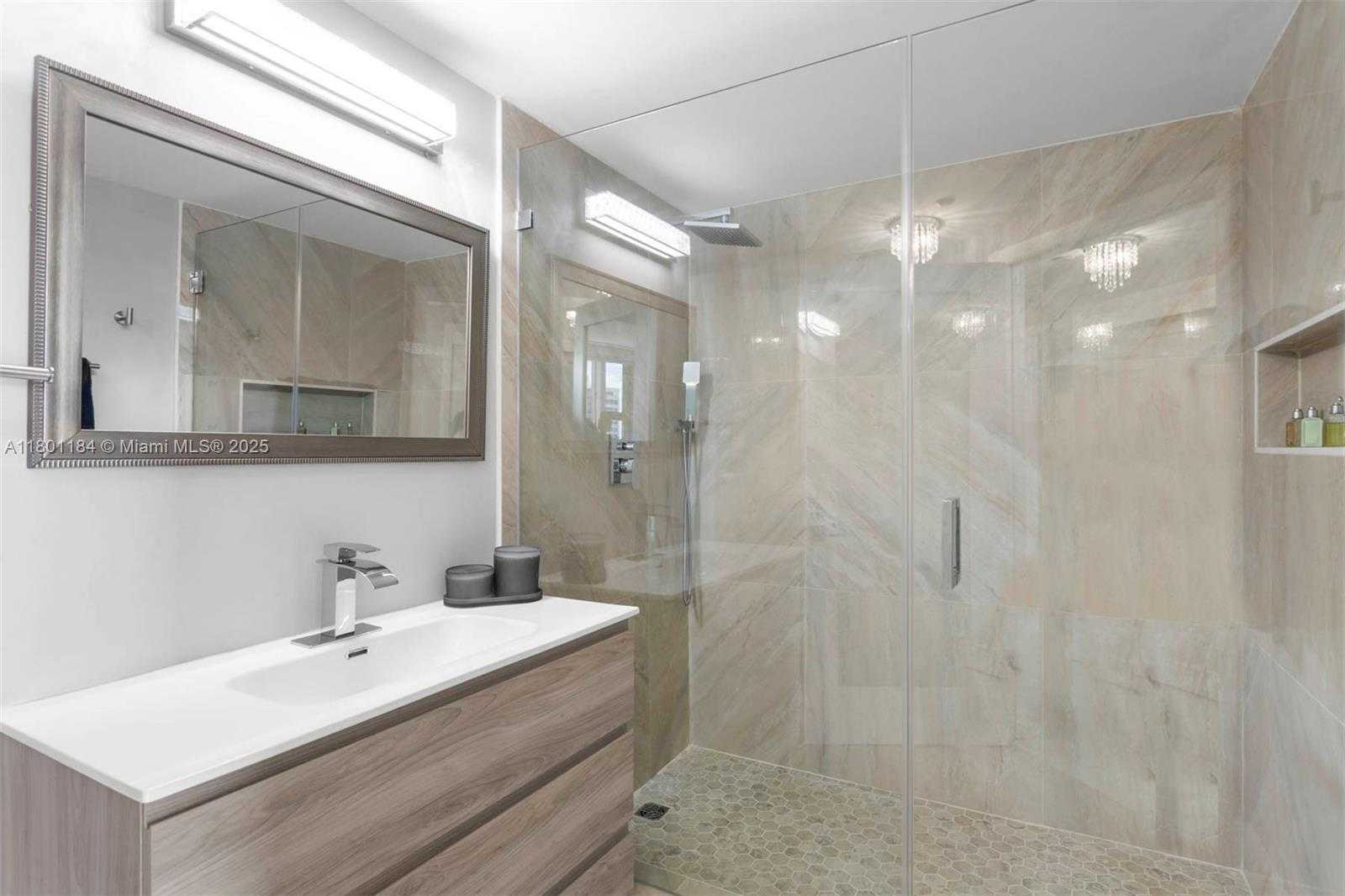 Small Image of 2600 ISLAND BLVD #2603, Aventura Number 34