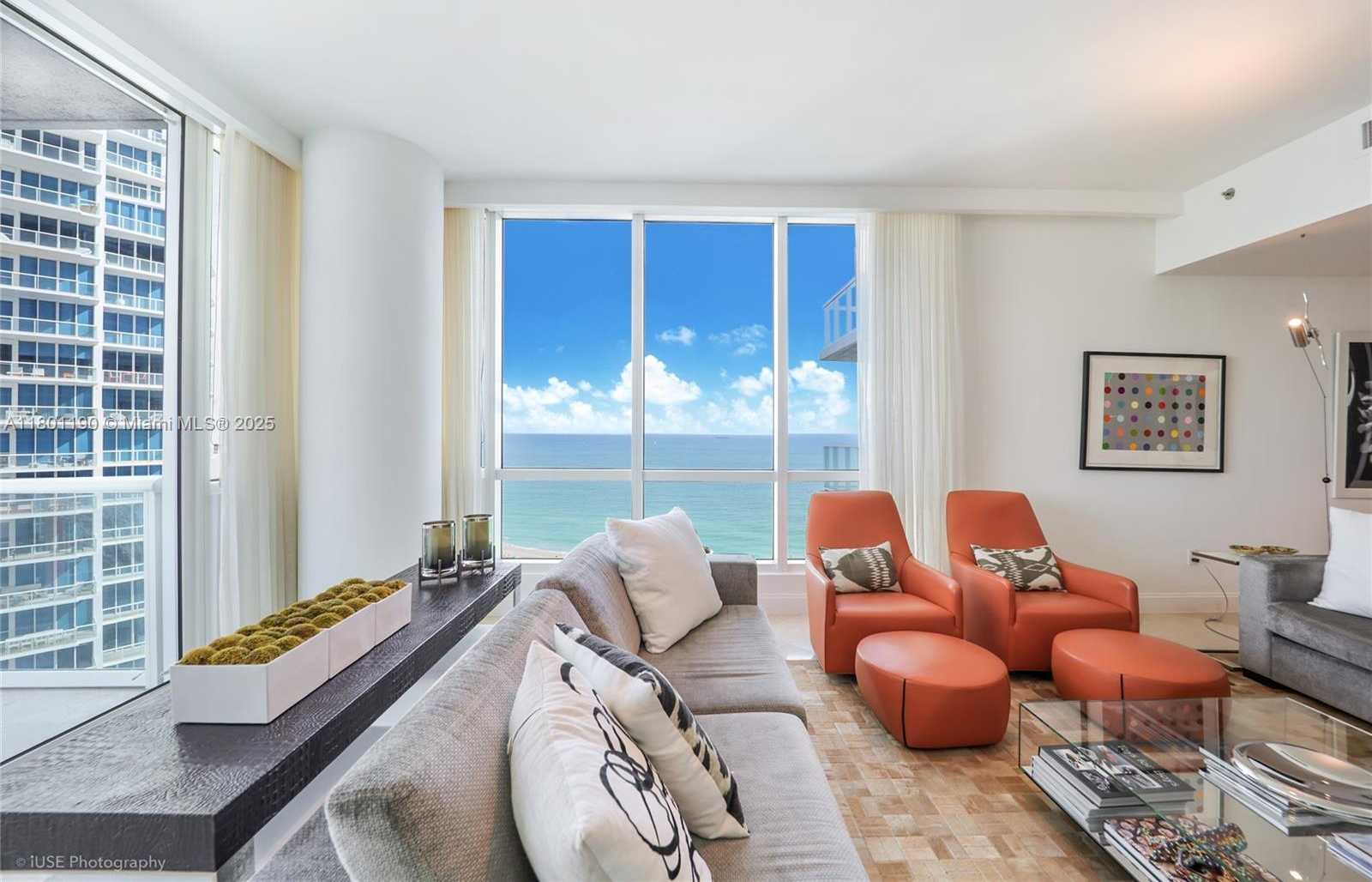 Small Image of 100 SOUTH POINTE DR #2509, Miami Beach Number 3