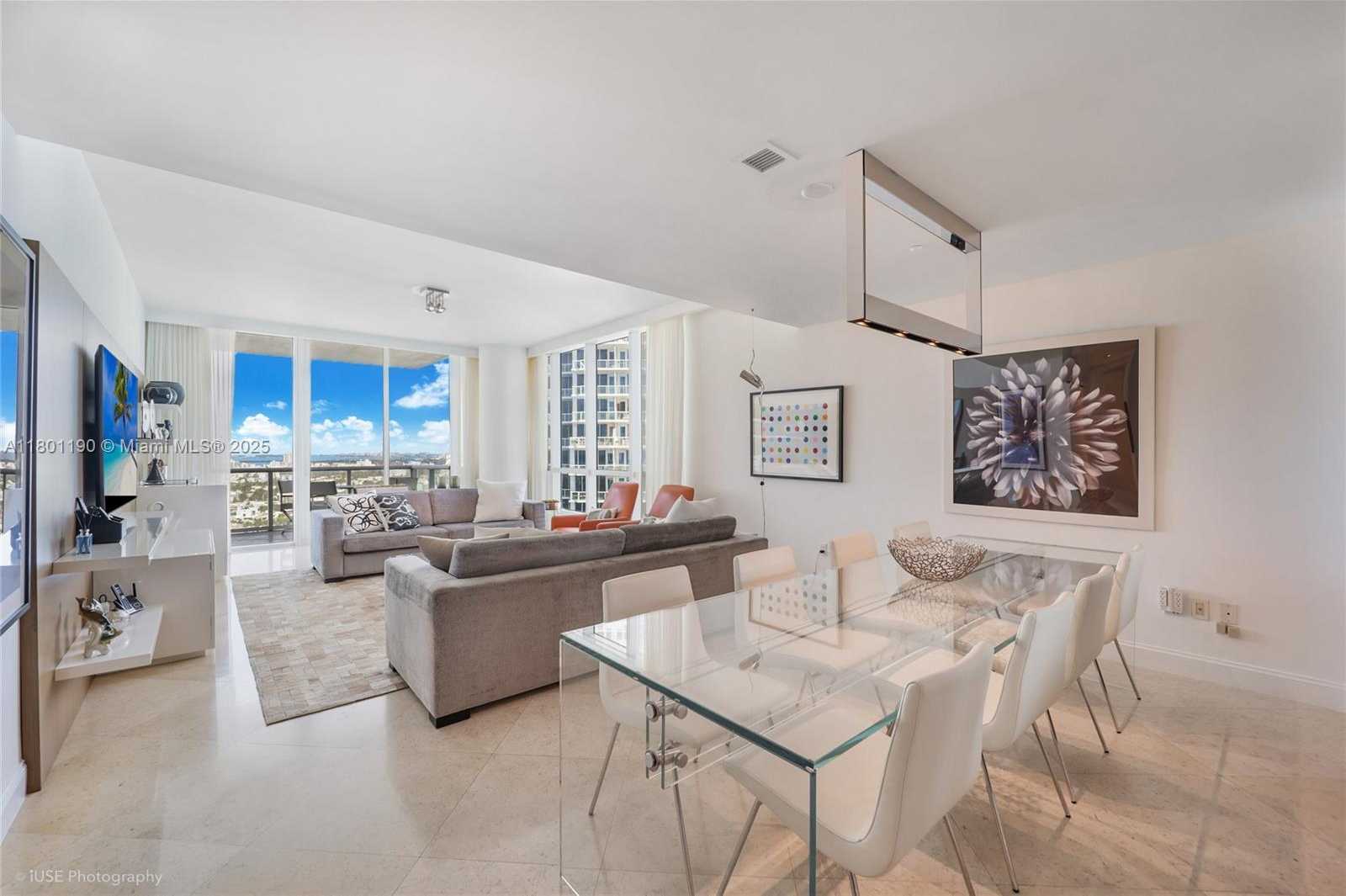 Small Image of 100 SOUTH POINTE DR #2509, Miami Beach Number 6