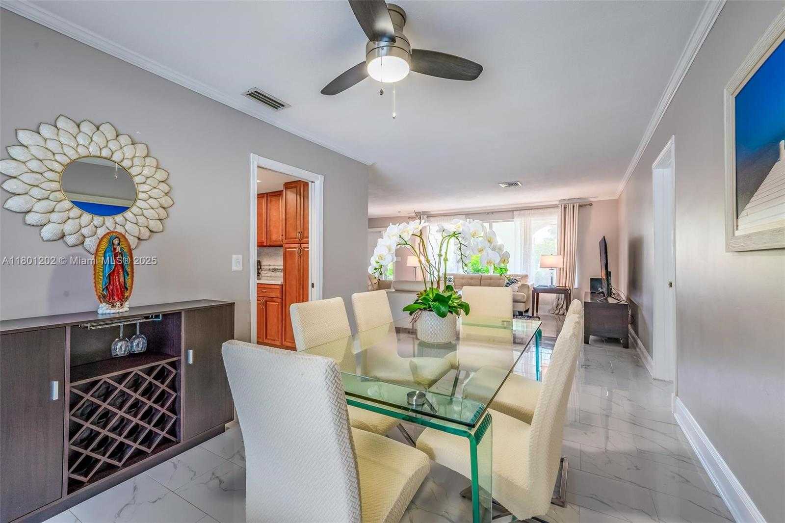 Small Image of 325 ISLE OF CAPRI DR, Fort Lauderdale Number 11