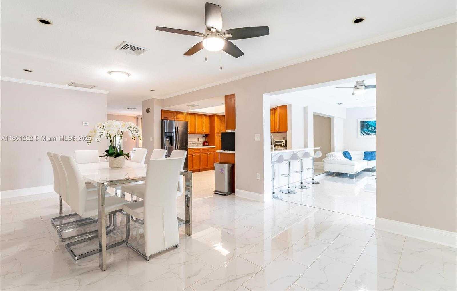 Small Image of 325 ISLE OF CAPRI DR, Fort Lauderdale Number 19