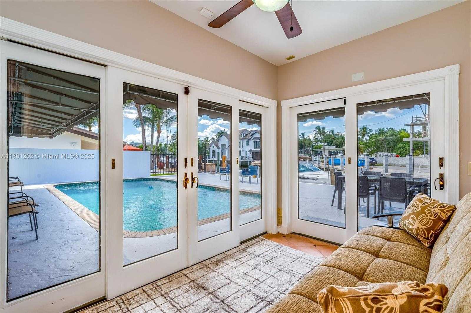 Small Image of 325 ISLE OF CAPRI DR, Fort Lauderdale Number 29
