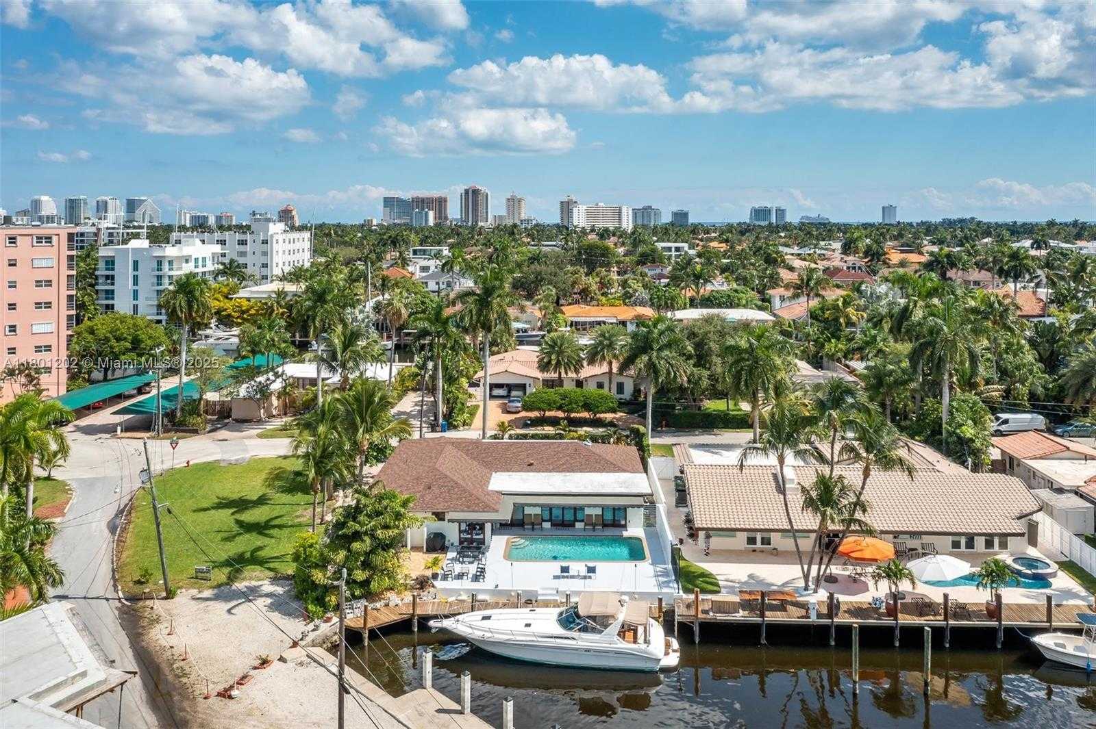 Small Image of 325 ISLE OF CAPRI DR, Fort Lauderdale Number 37