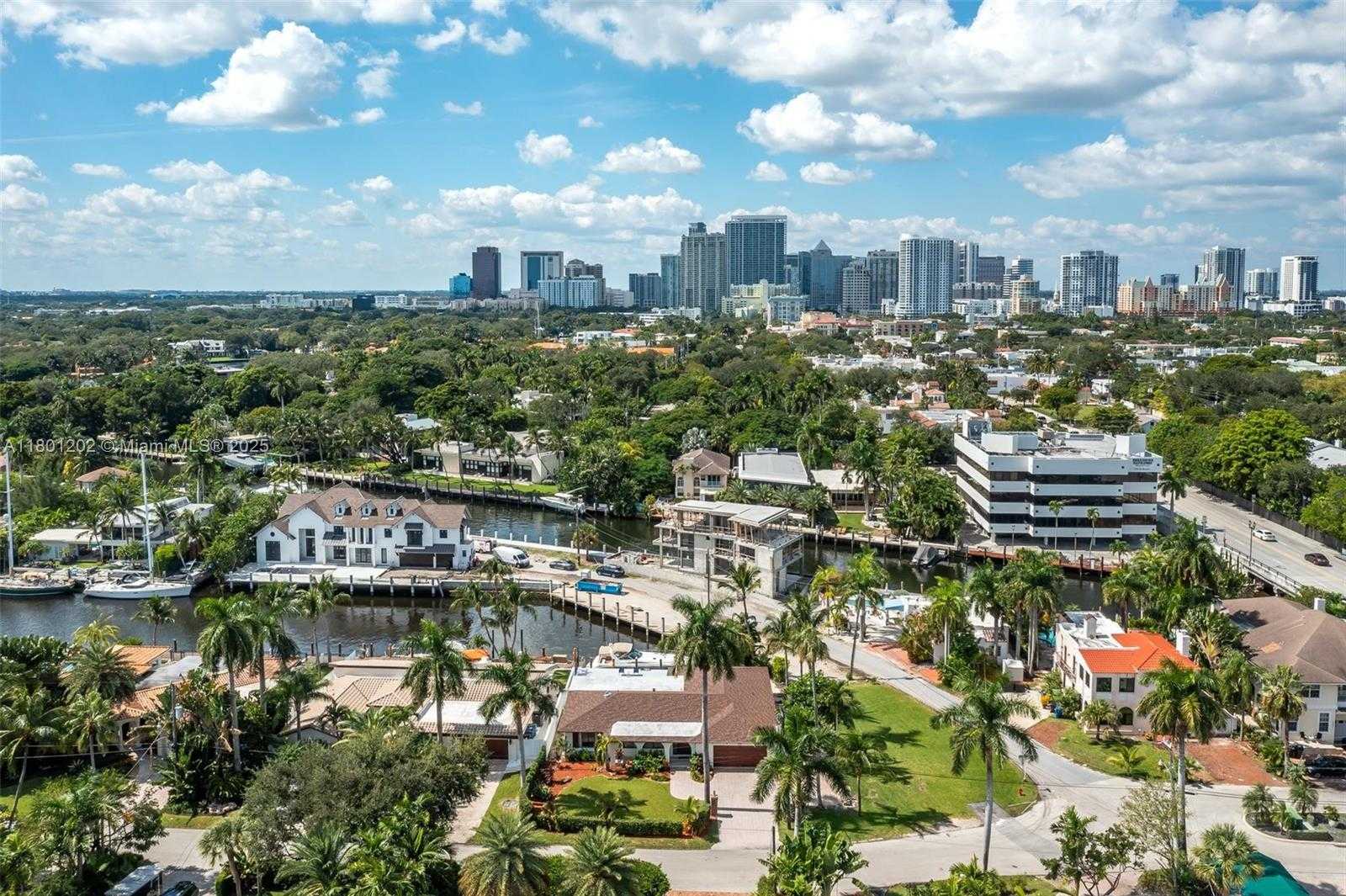 Small Image of 325 ISLE OF CAPRI DR, Fort Lauderdale Number 41