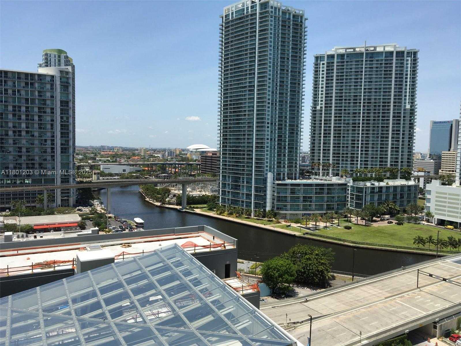 Small Image of 68 SOUTH EAST 6TH ST #1108, Miami Number 6