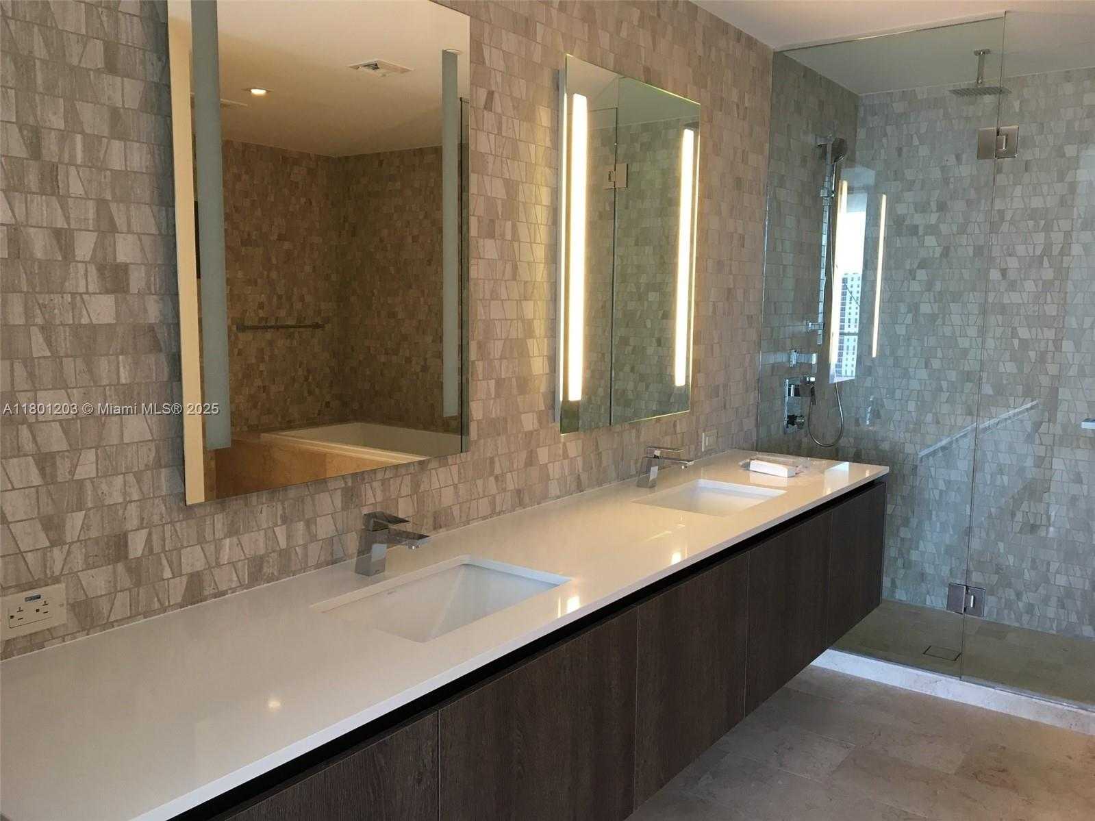 Small Image of 68 SOUTH EAST 6TH ST #1108, Miami Number 8