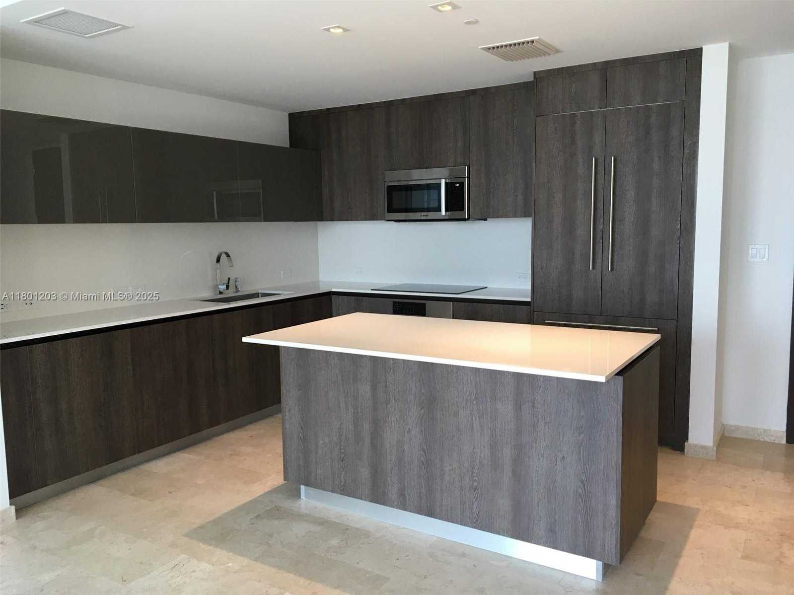 Small Image of 68 SOUTH EAST 6TH ST #1108, Miami Number 9