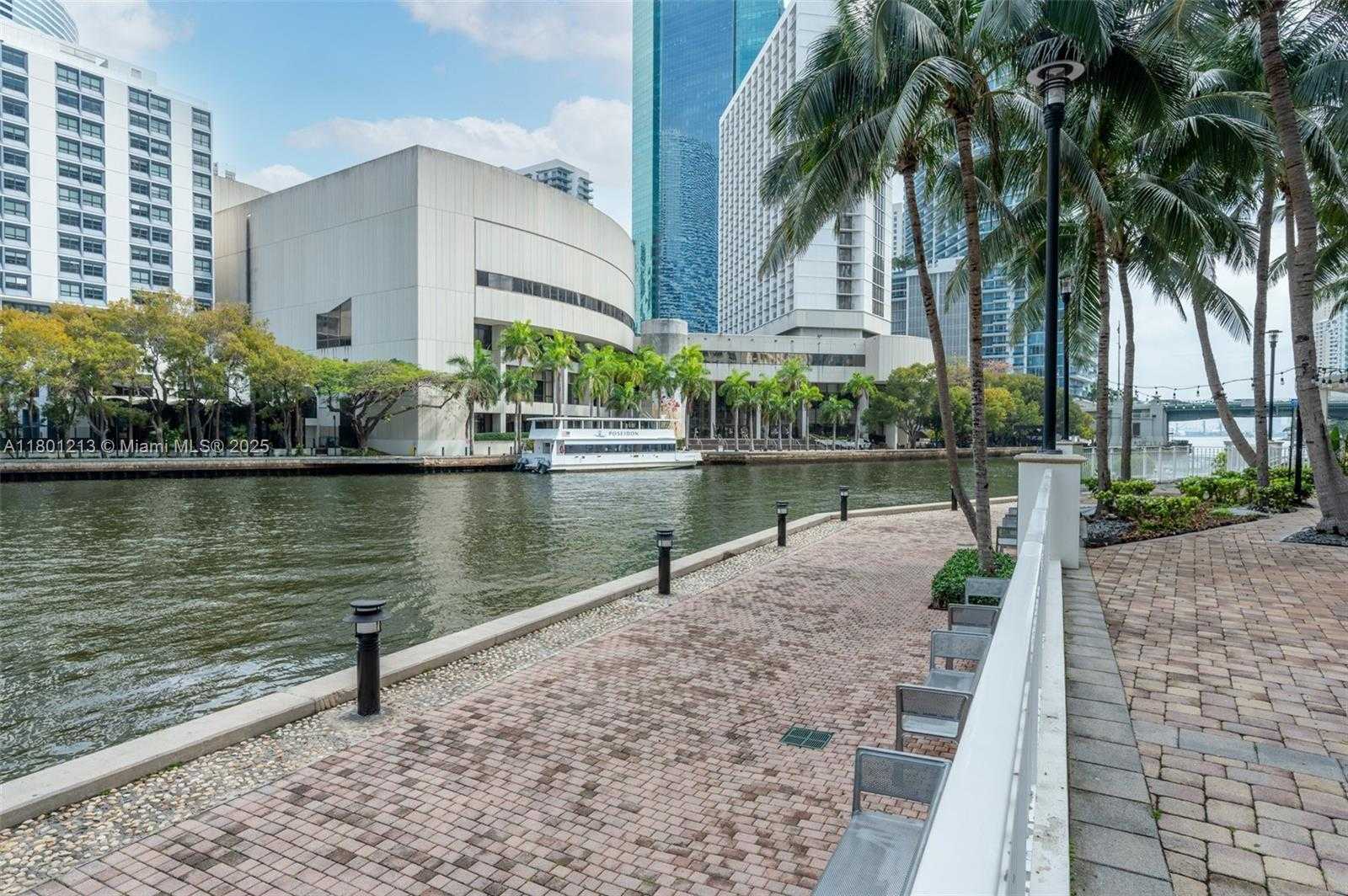 Small Image of 41 SOUTH EAST 5TH ST #1815, Miami Number 16