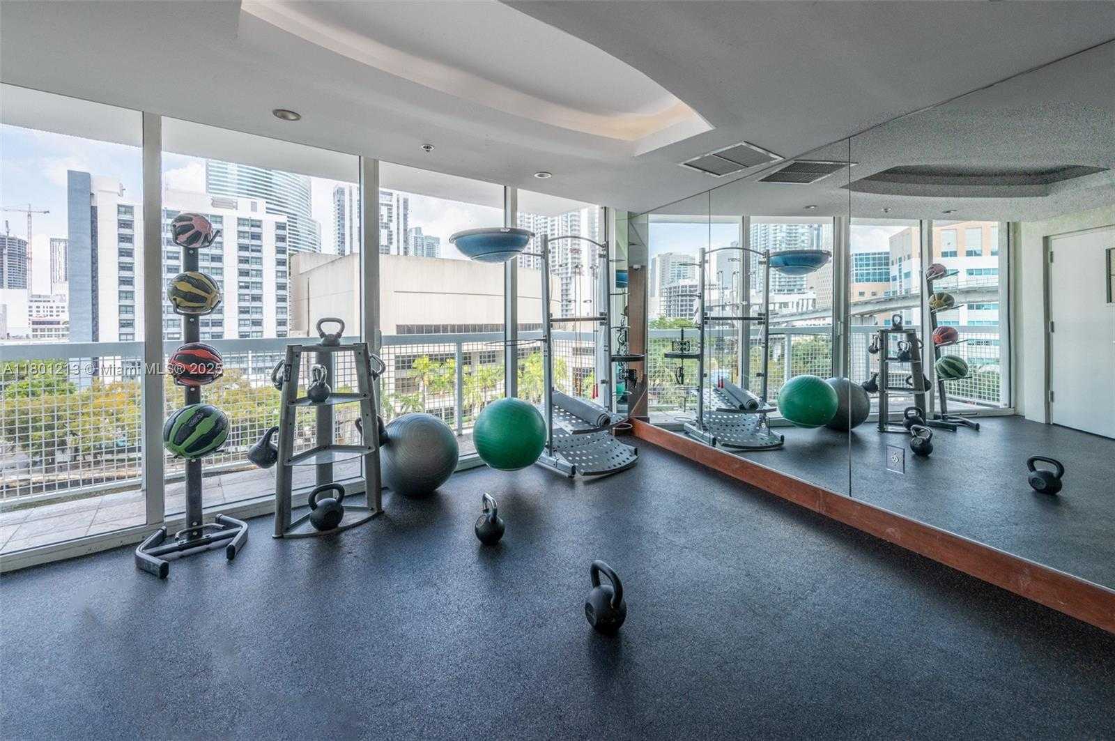 Small Image of 41 SOUTH EAST 5TH ST #1815, Miami Number 18