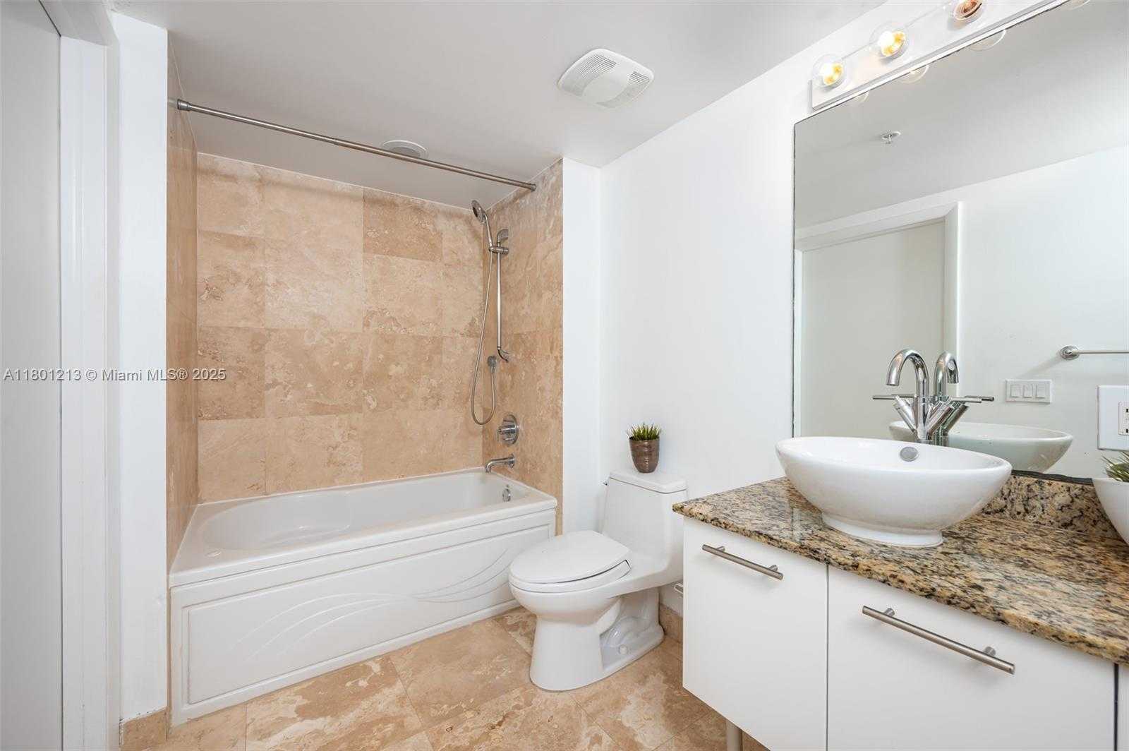 Small Image of 41 SOUTH EAST 5TH ST #1815, Miami Number 30