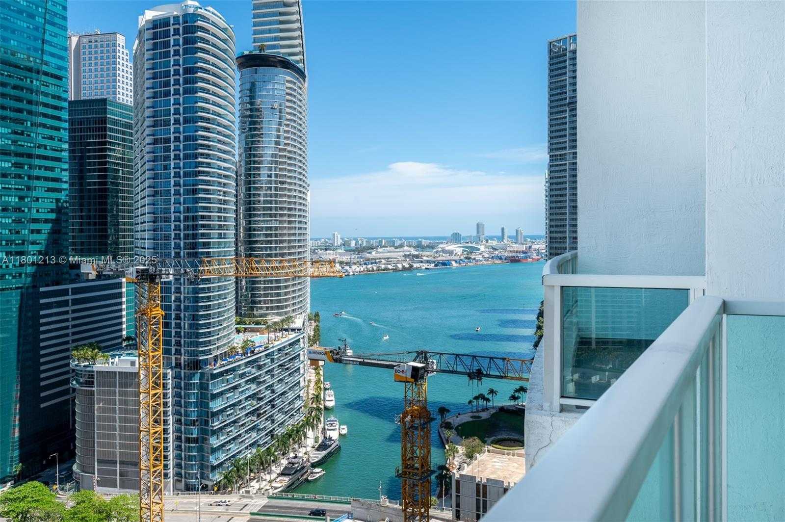 Small Image of 41 SOUTH EAST 5TH ST #1815, Miami Number 40