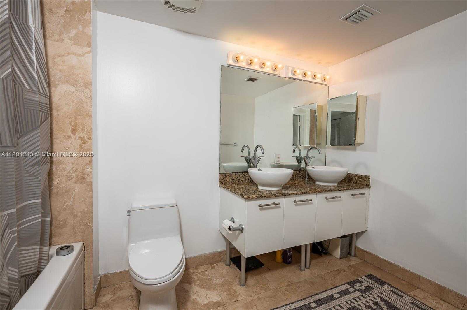 Small Image of 41 SOUTH EAST 5TH ST #1815, Miami Number 54